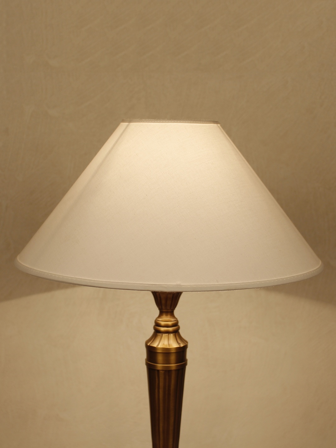 

THE LIGHT STORE White Table Top Lamp Shade