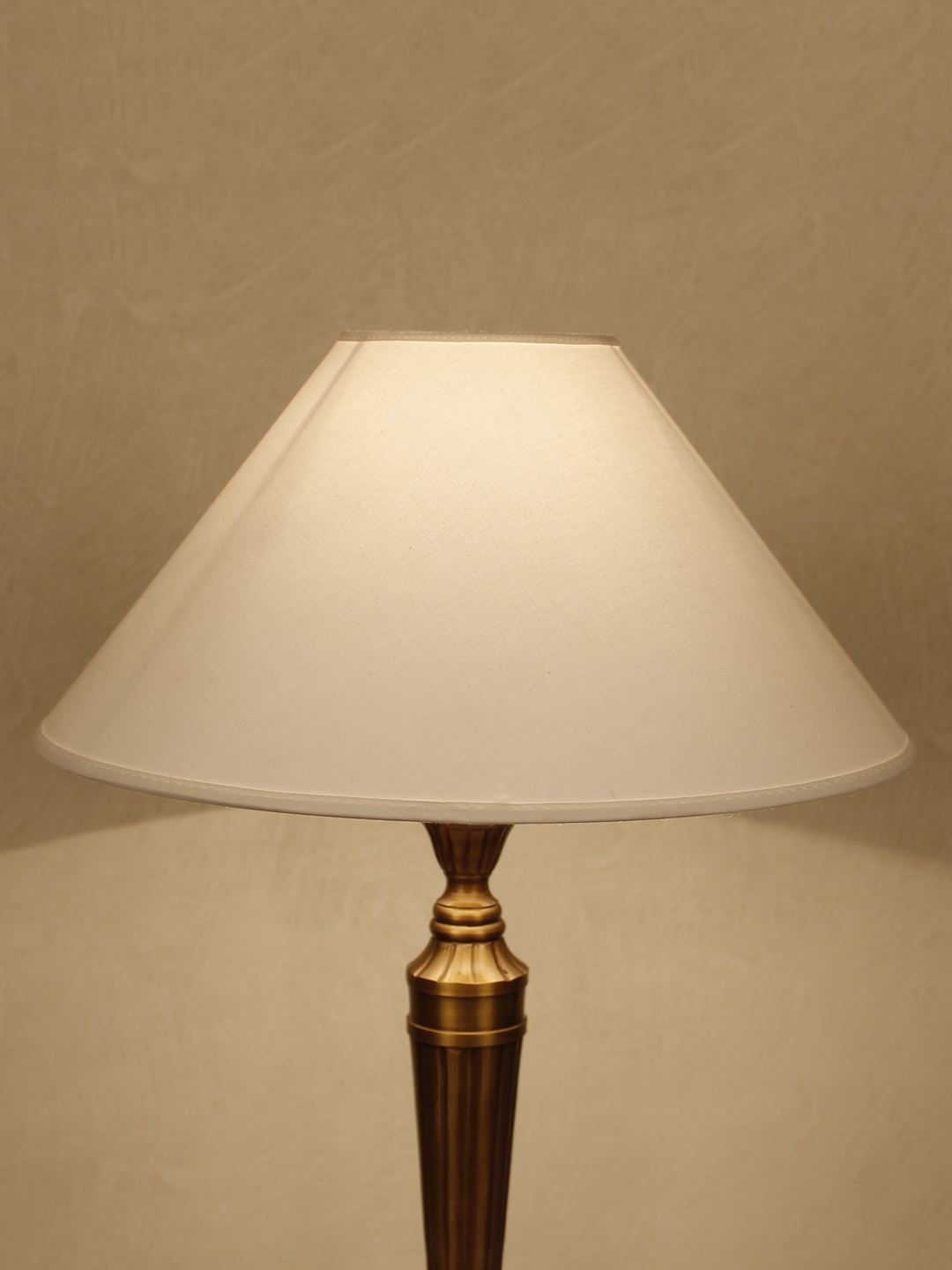 

THE LIGHT STORE White Table Top Lamp Shade