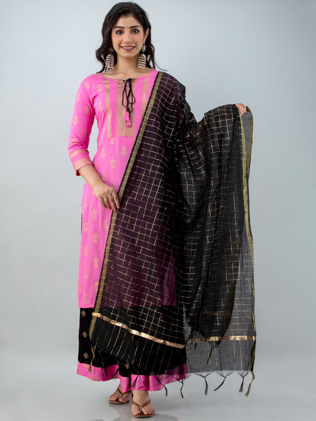 

FABISTA Women Pink printed Kurti with Skirt & Dupatta