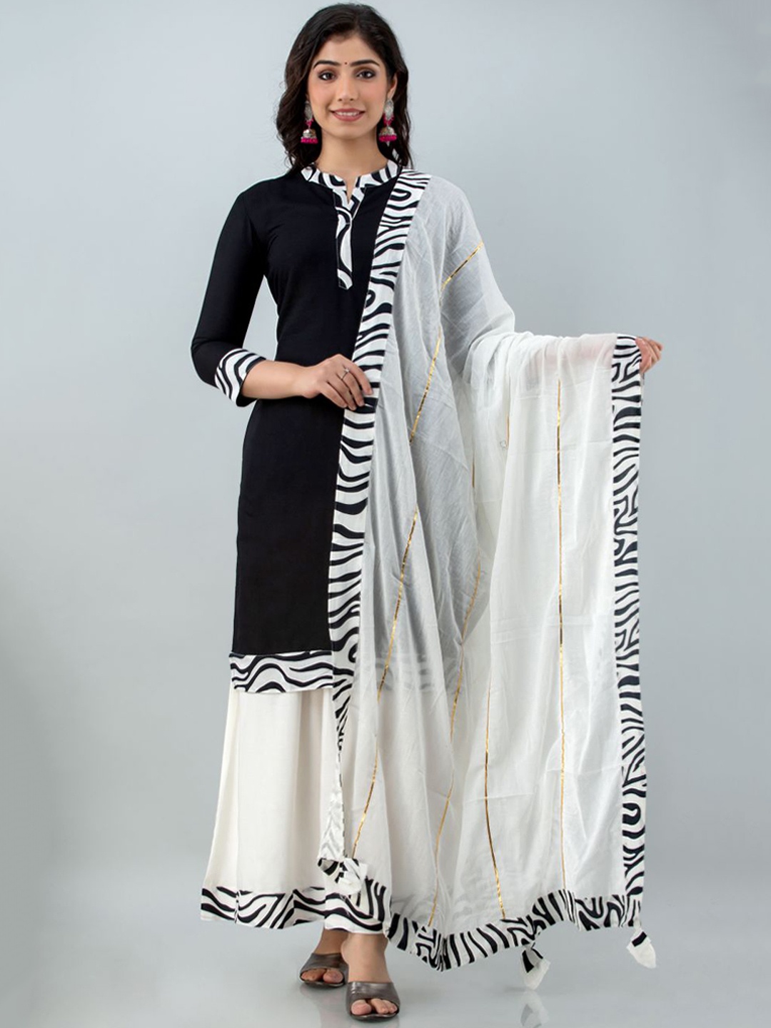 

FABISTA Women Black Kurta with Skirt & With Dupatta