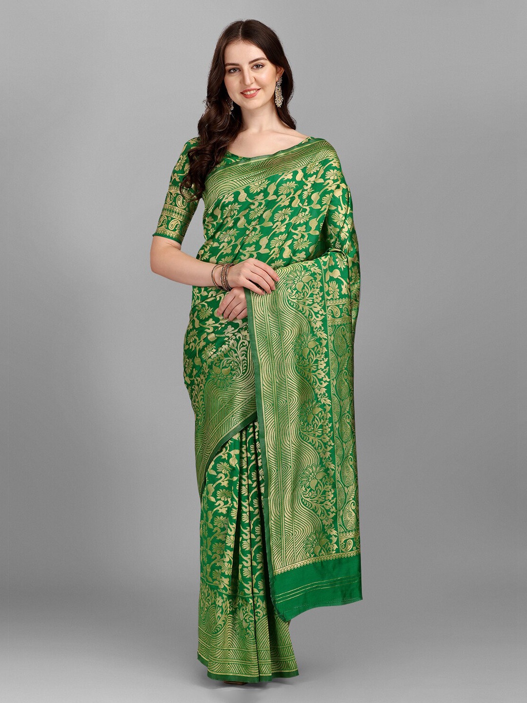 

Fashion Basket Green & Gold-Toned Ethnic Motifs Art Silk Saree
