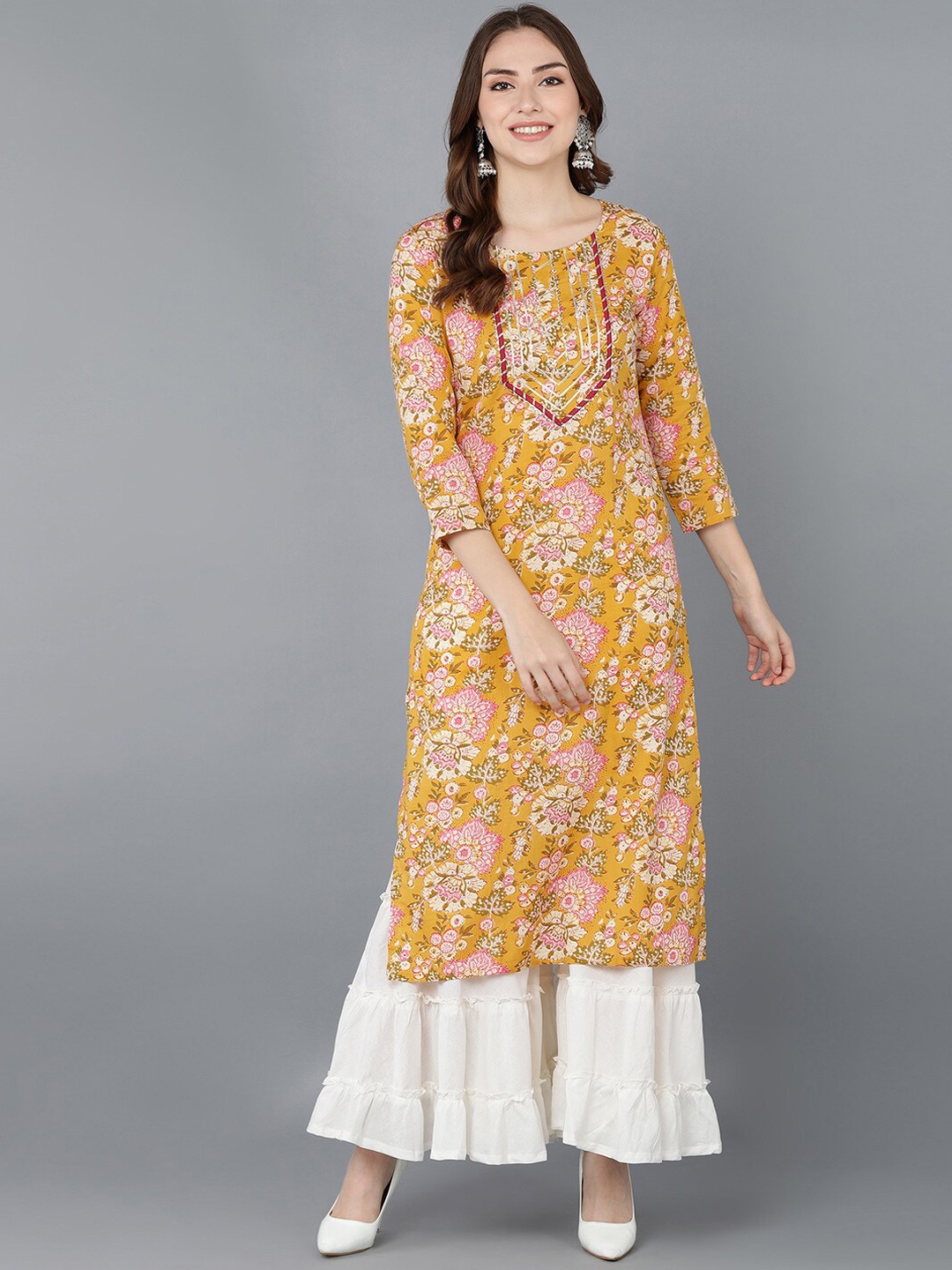 

AHIKA Women Mustard Yellow Floral Printed Kurta