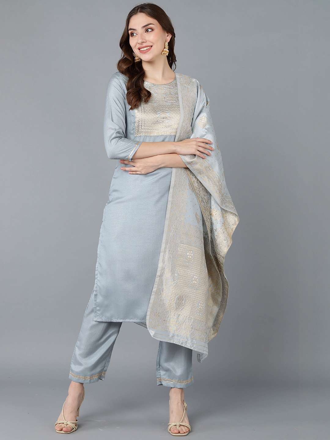 

AHIKA Women Grey Yoke Design Kurta with Trousers & With Dupatta