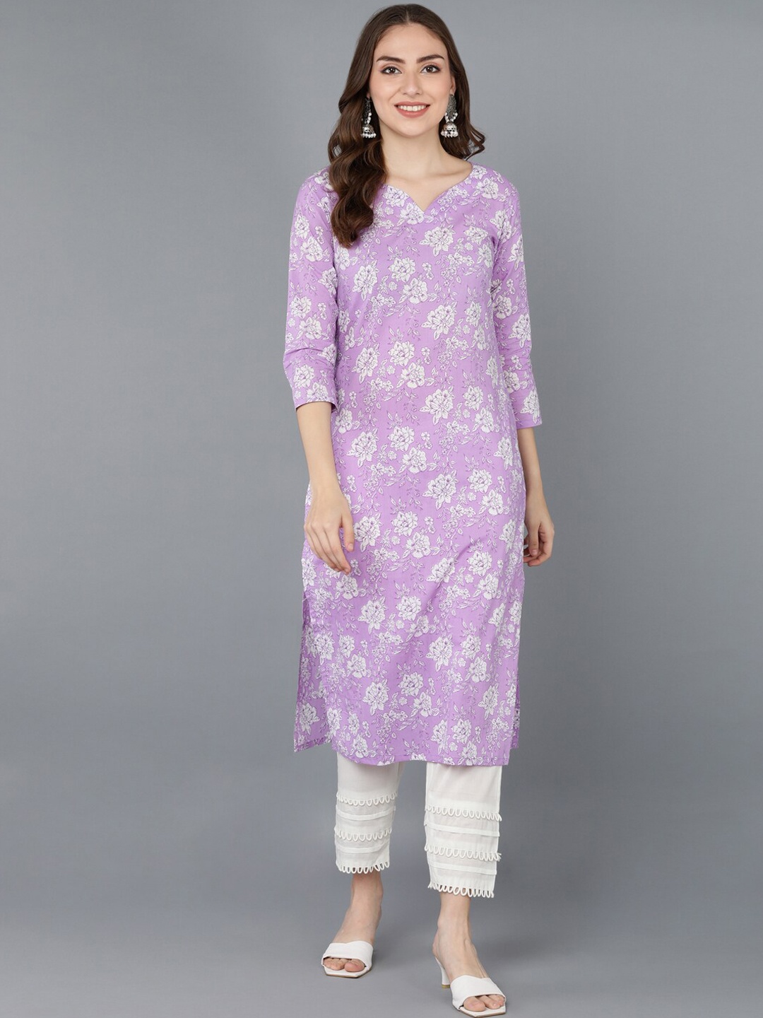 

AHIKA Women Lavender Floral Printed Cotton Kurta