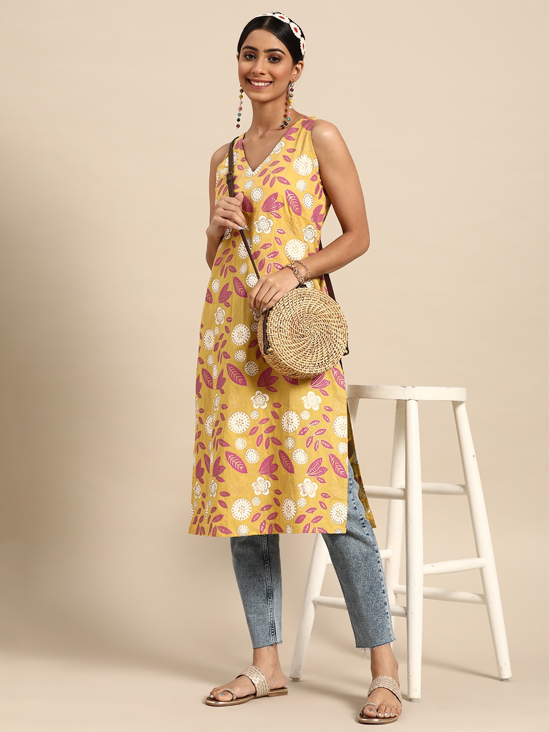 

Sangria Women Mustard Yellow & Pink Pure Cotton Floral Printed Kurta