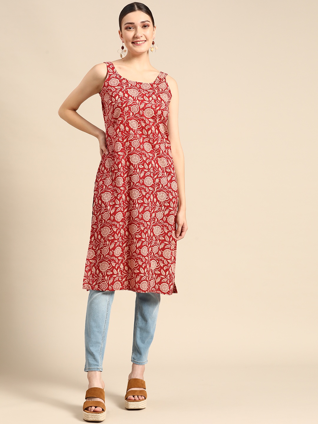 

Sangria Women Red & Beige Pure Cotton Ethnic Motifs Printed Sleeveless Kurta