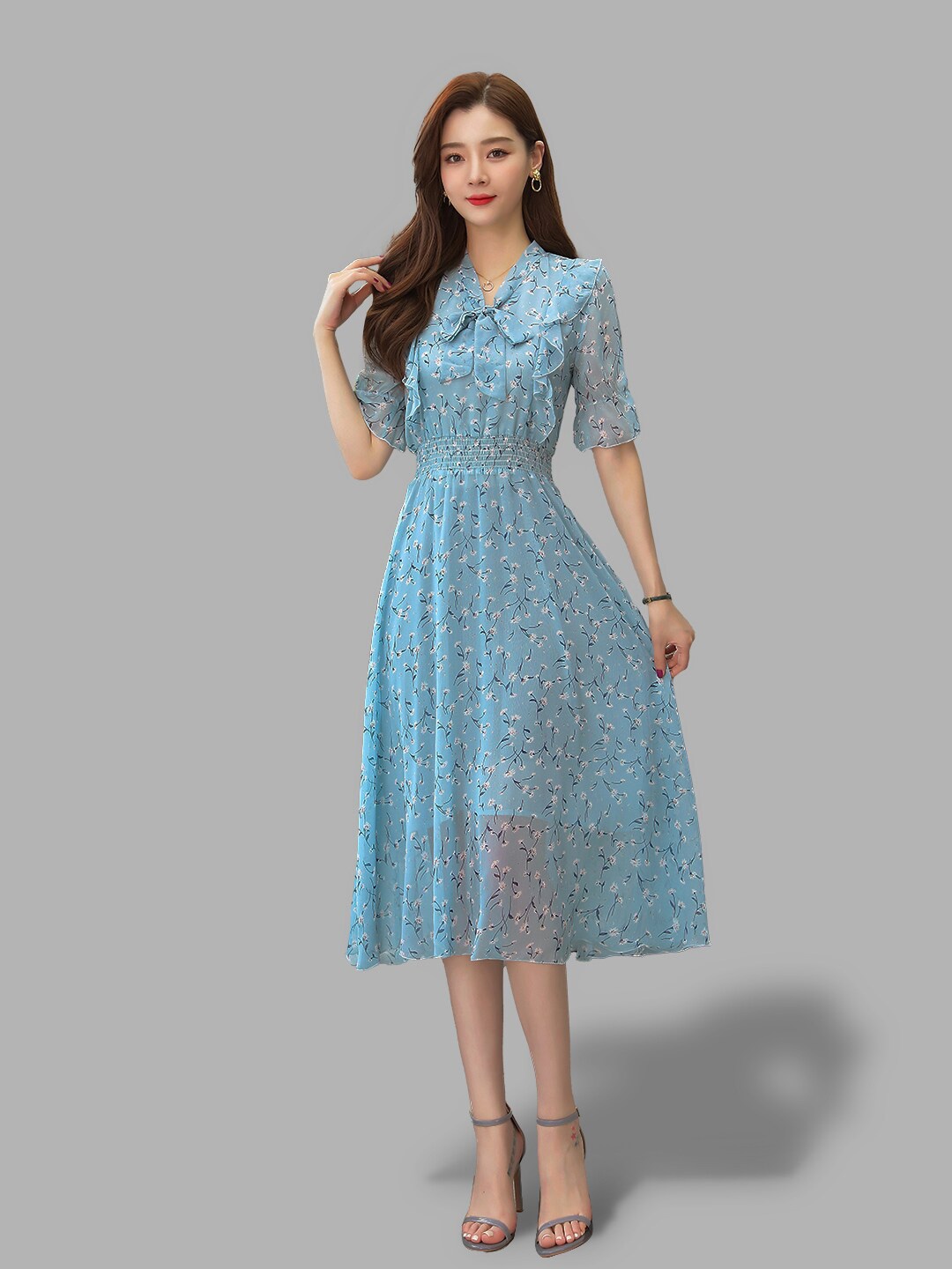 

JC Collection Blue Floral Tie-Up Neck Midi Dress