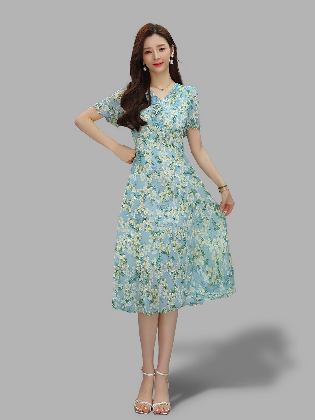 

JC Collection Women Blue Floral A-Line Midi Dress