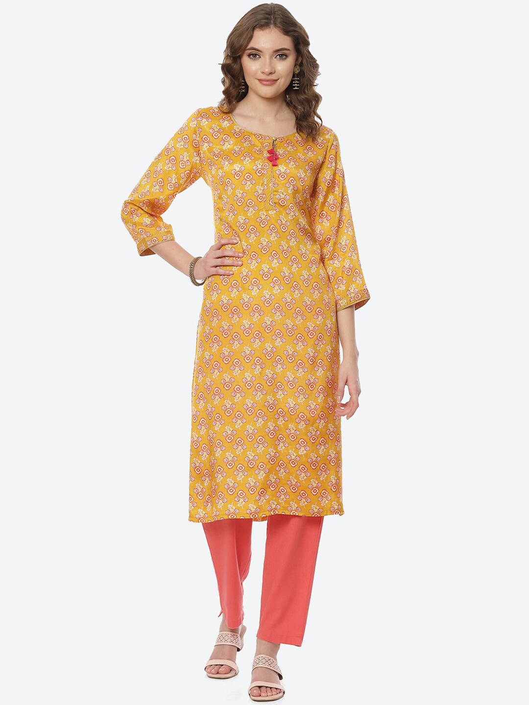

Rangriti Women Yellow Floral Printed Kurta