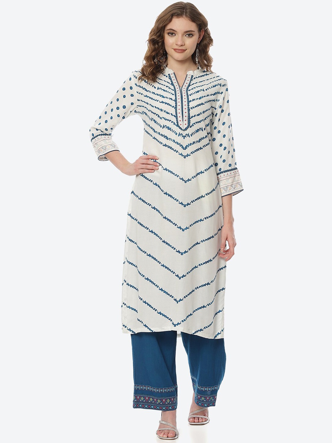 

Rangriti Women White Striped Flared Sleeves Thread Work Kurta