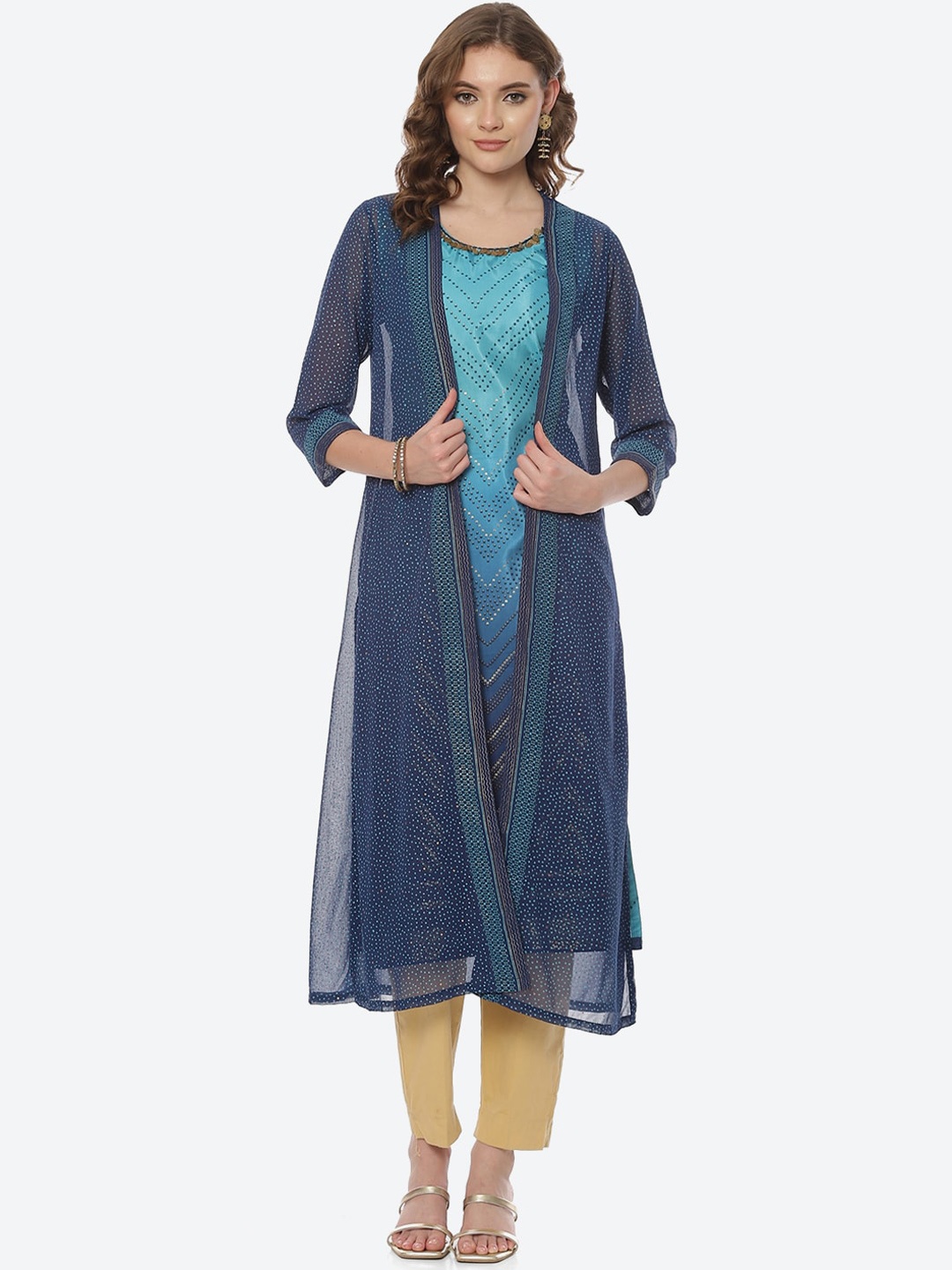 

Rangriti Women Turquoise Blue Geometric Embellished Kurta