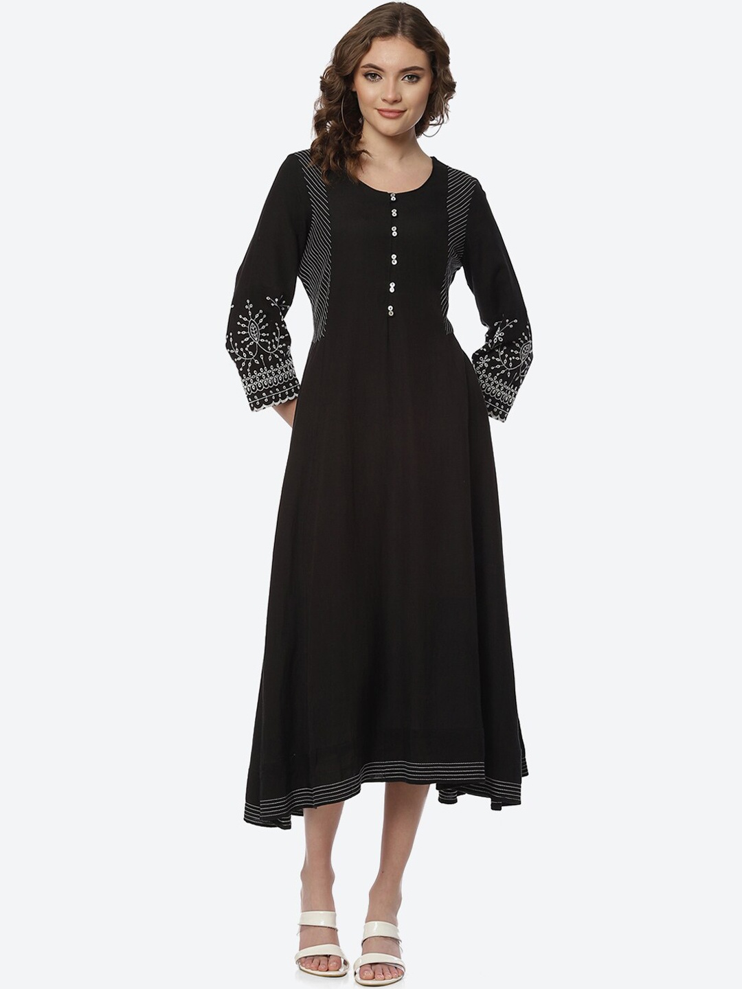 

Rangriti Women Black Kurta