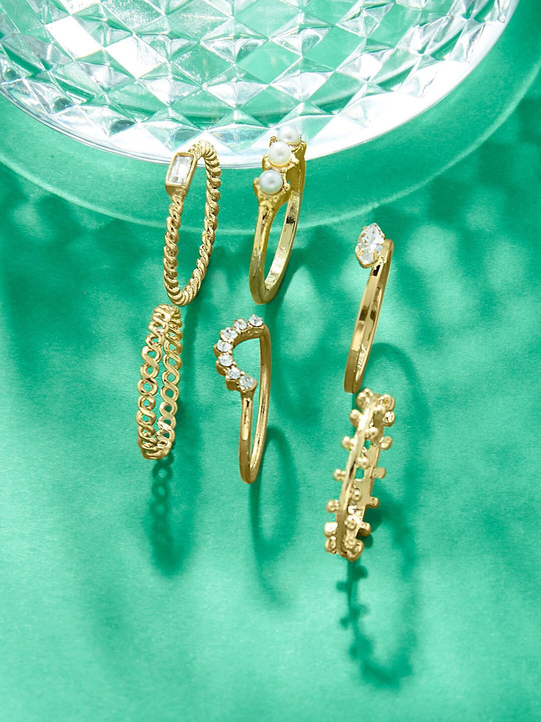 

Accessorize London Set of 6 Gold-Toned Crystal & Pearl Studded Finger Rings