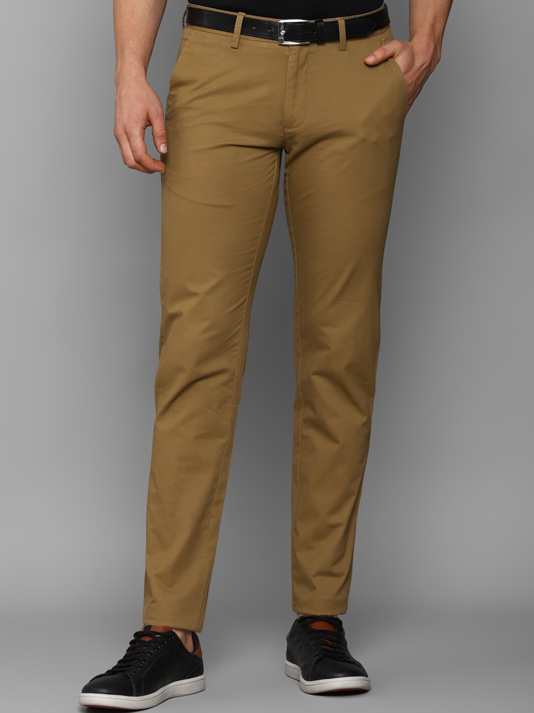 

Allen Solly Men Khaki Slim Fit Trousers
