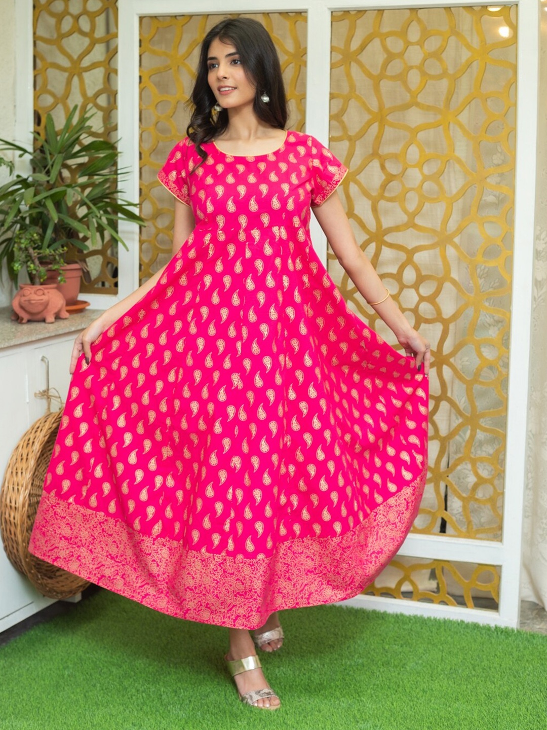 

Svarchi Womens Pink Cotton Paisley Print Anarkali Dress
