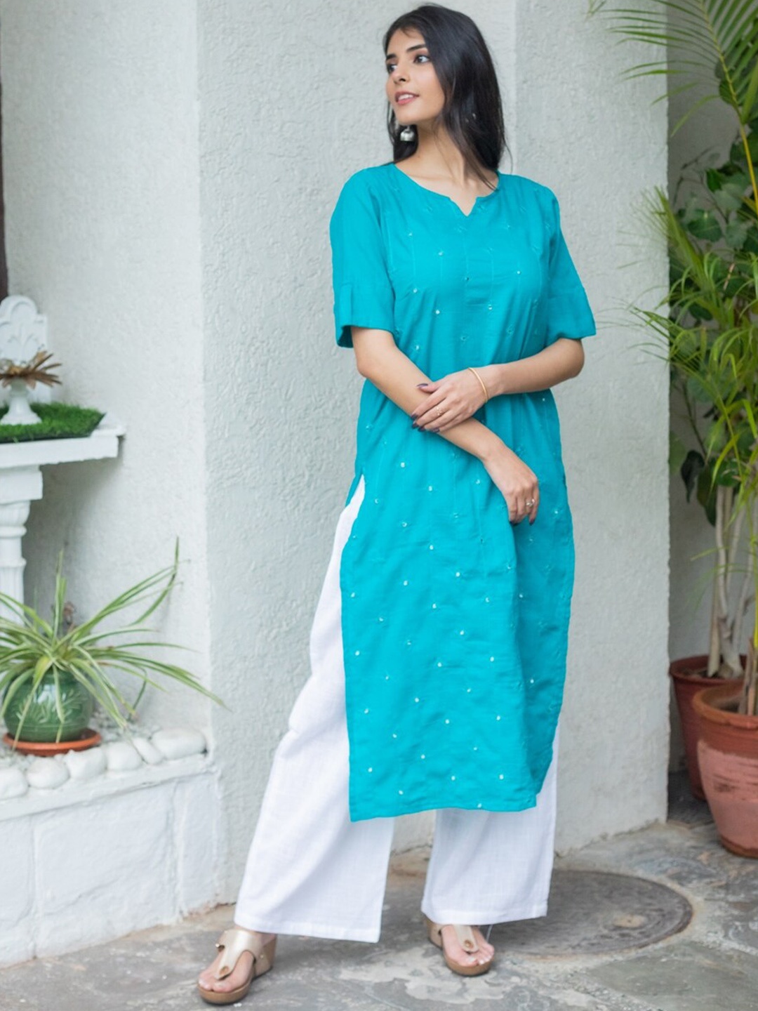 

SVARCHI Women Turquoise Blue Floral Embroidered Layered Pure Cotton Kurta with Palazzos
