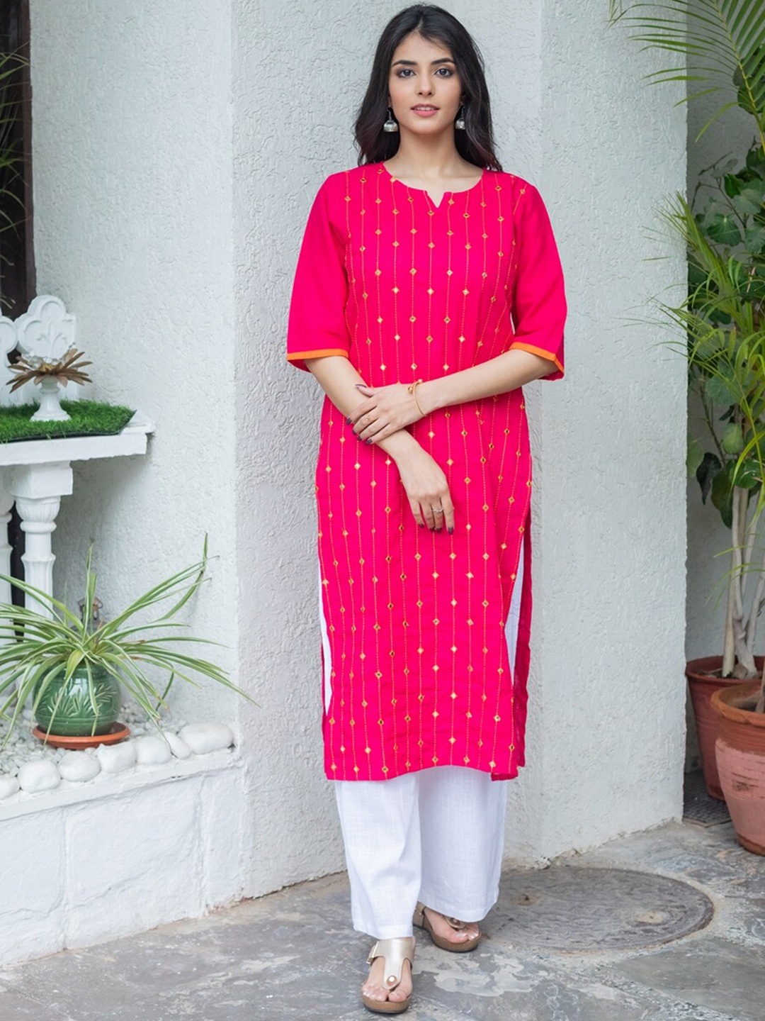 

SVARCHI Women Pink Geometric Striped Kurta