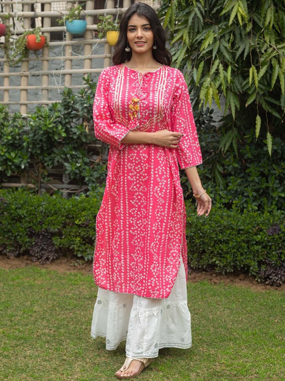 

SVARCHI Women Pink Bandhani Printed Pure Cotton Kurta with Sharara