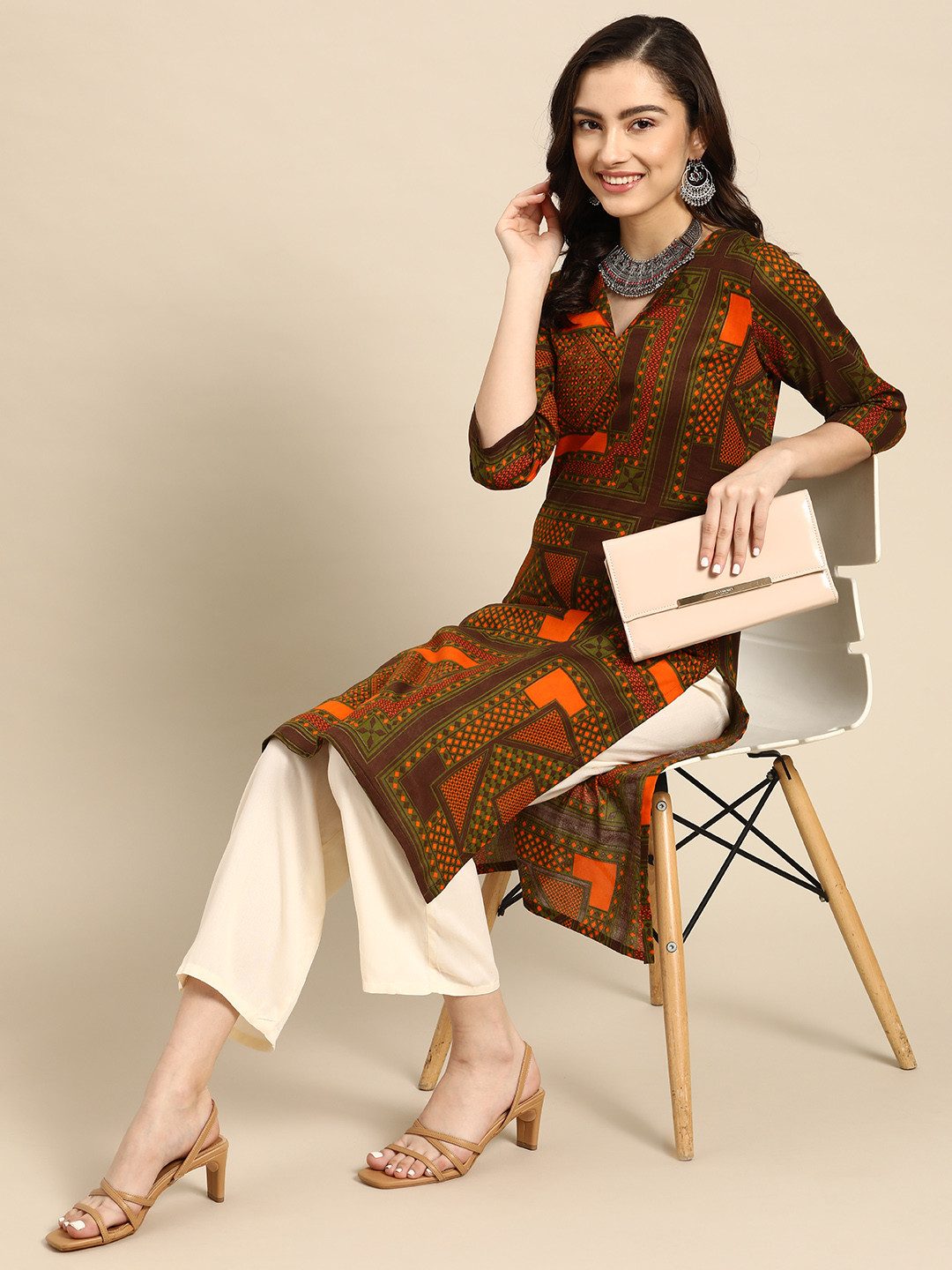 

Sangria Olive Green & Orange Geometric Printed V-Neck Straight Kurta