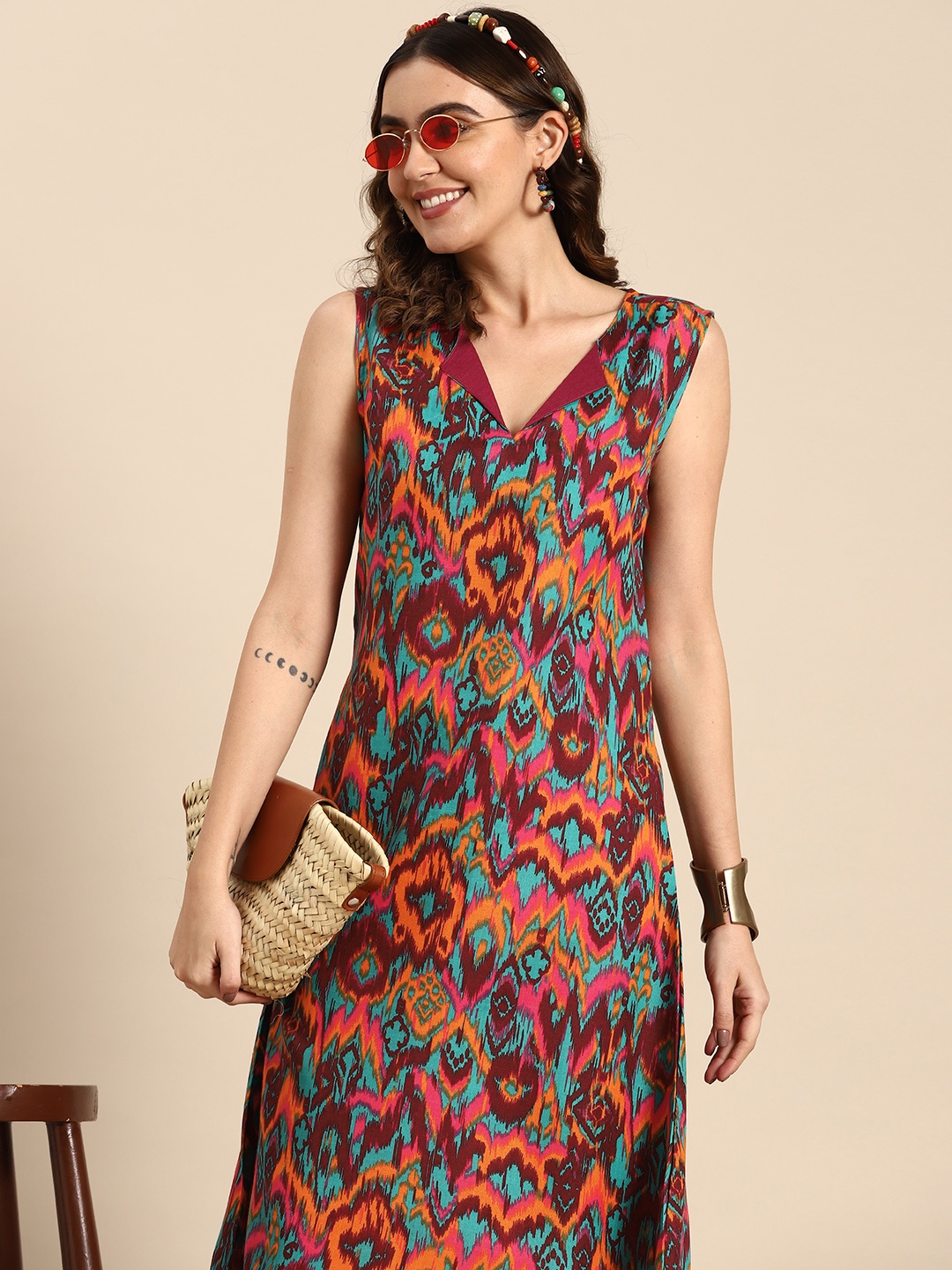 

Sangria Abstract Print Above Knee Length A-Line Kurta, Multi