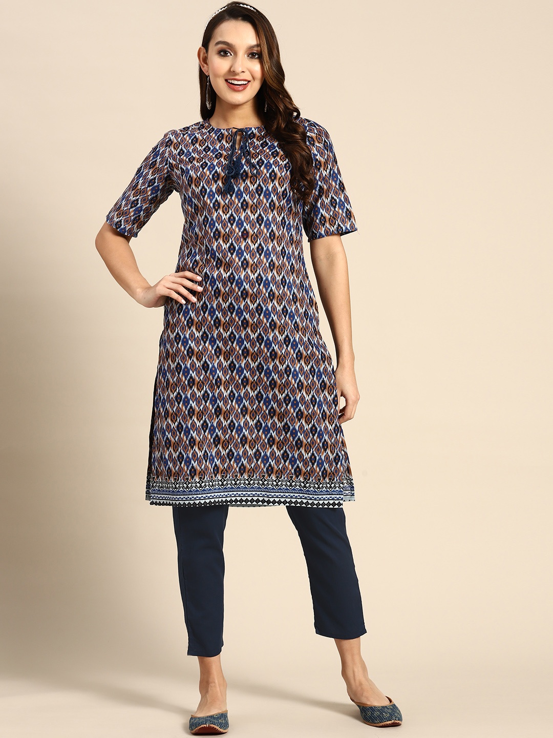 

Sangria Printed Pure Cotton Kurta with Trousers, Navy blue
