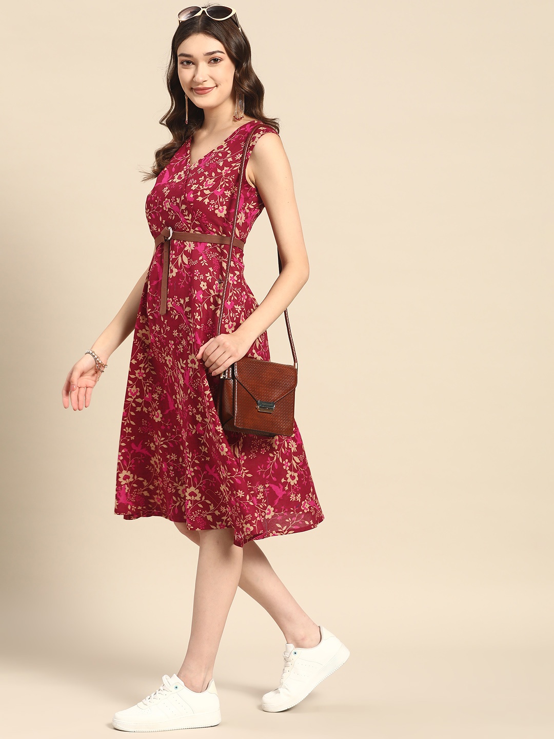

Sangria Pink & Beige Pure Cotton Floral Printed Ethnic Dress
