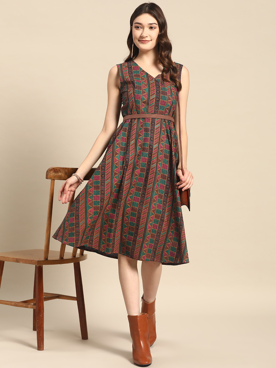 

Sangria Brown & Green Pure Cotton Ethnic Motifs Printed Wrap Dress