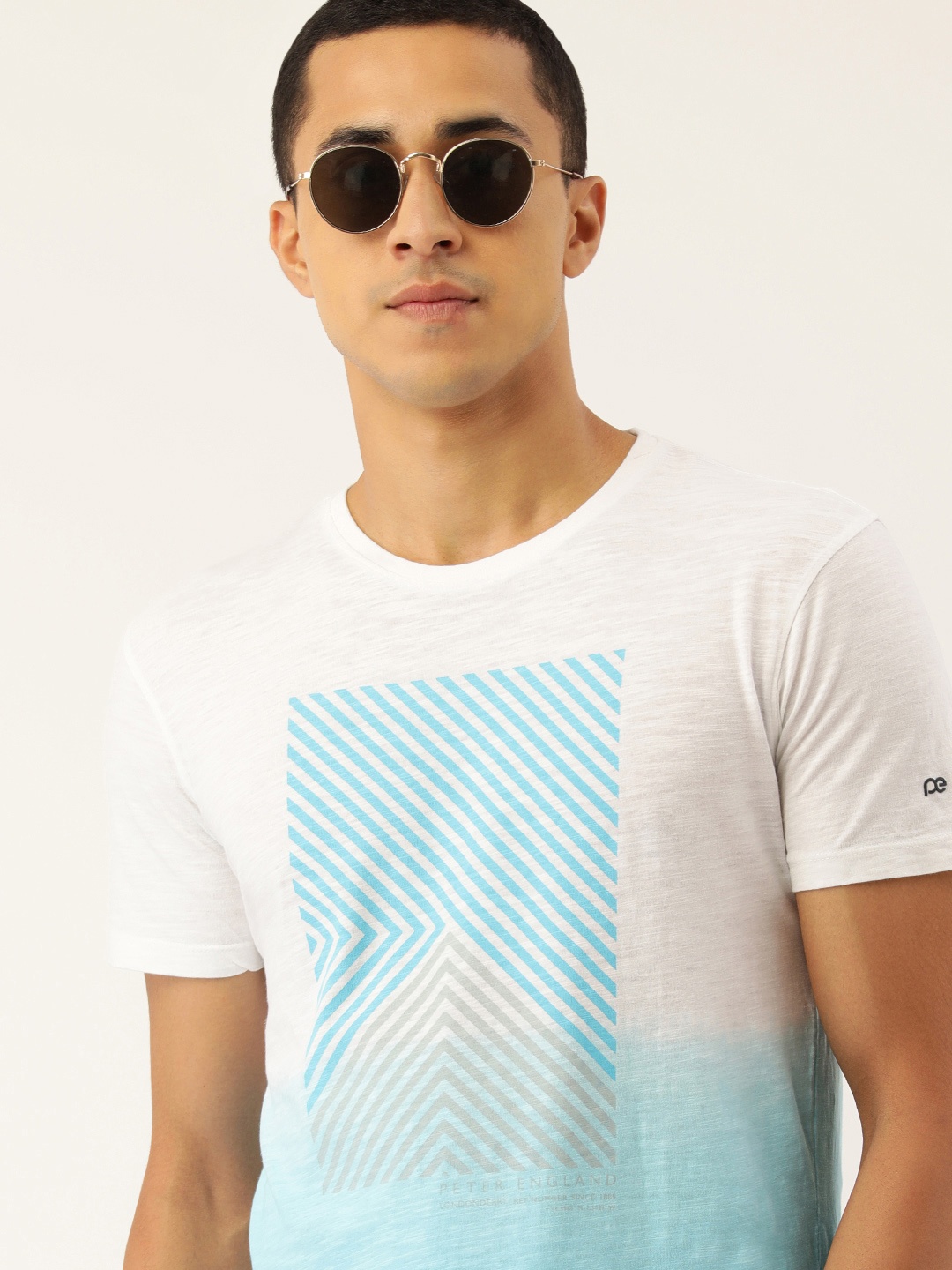 

Peter England Casuals Men Blue & White Colourblocked Pure Cotton T-shirt