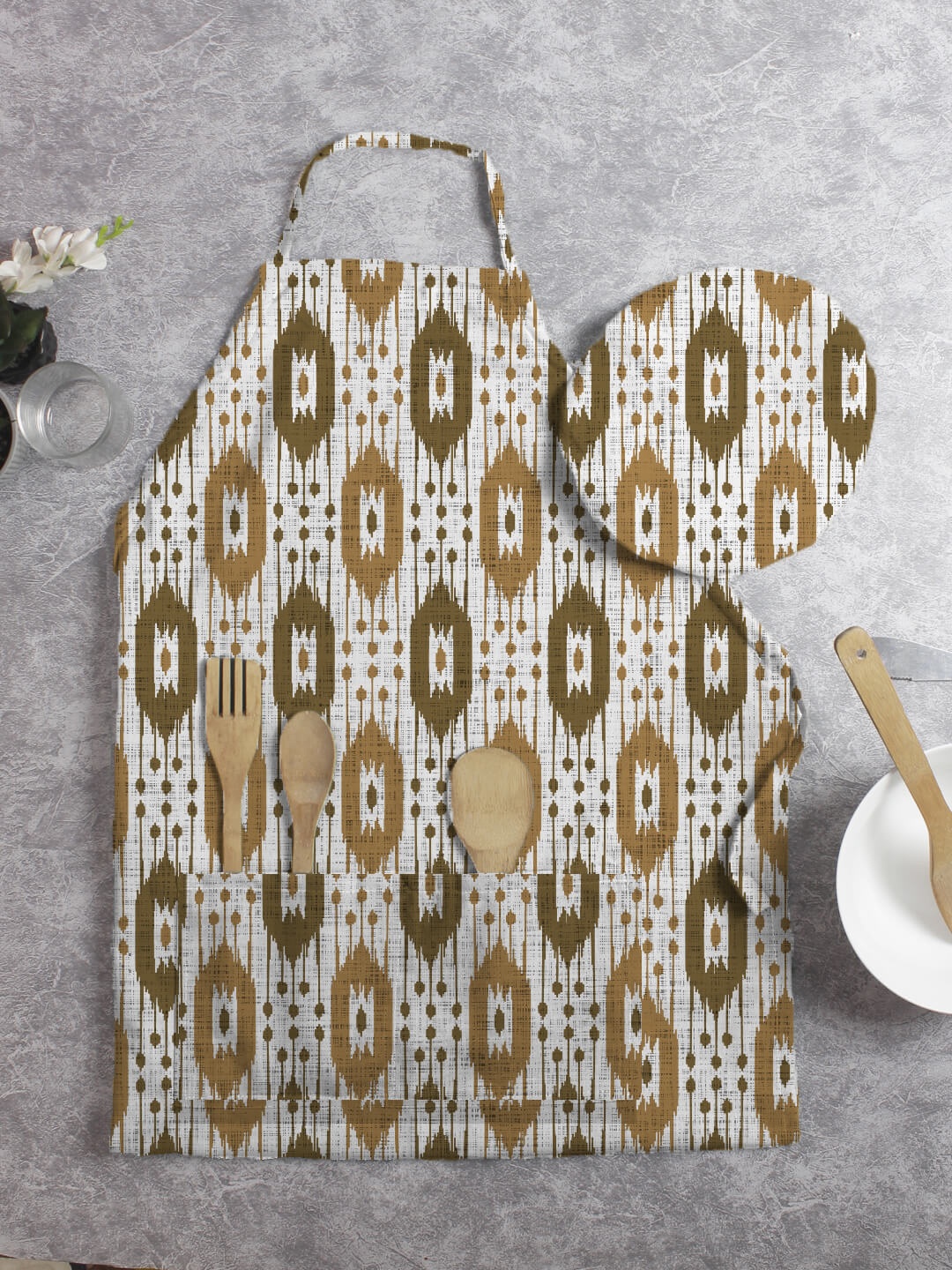 

HOUZZCODE Green Dotted Ikat Printed Apron With Cap