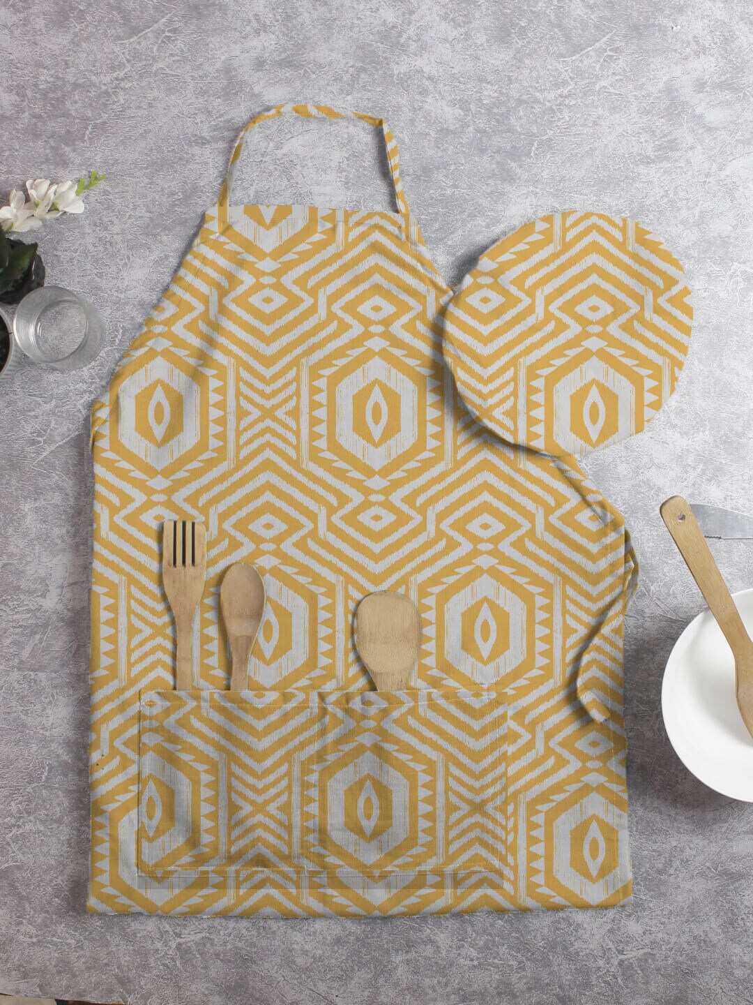 

HOUZZCODE Unisex Yellow Printed Apron With Cap
