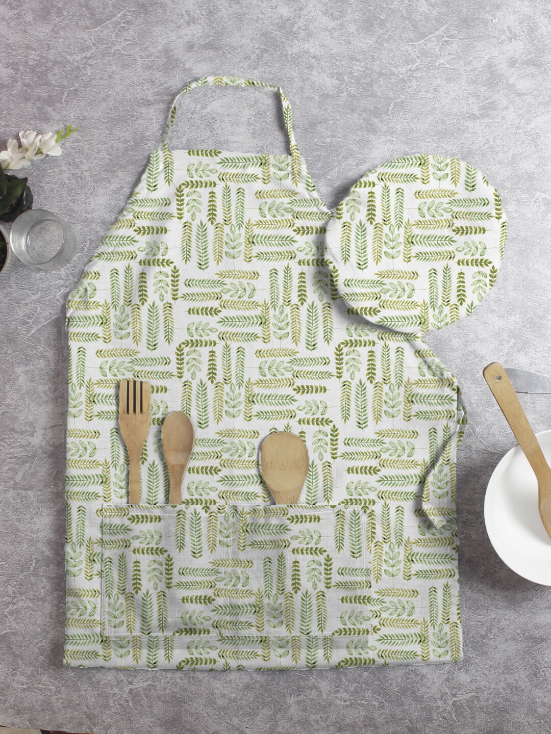 

HOUZZCODE Unisex Green Printed Apron With Chef Cap