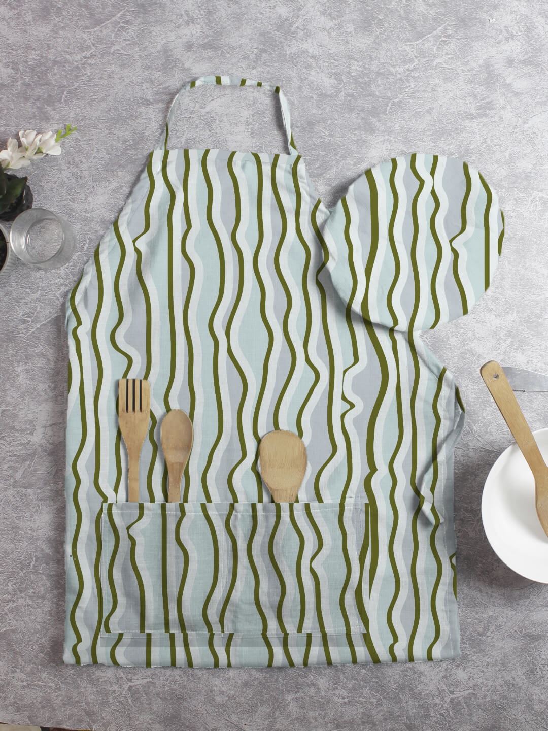 

HOUZZCODE Green Vertical Stripes Printed Apron With Cap