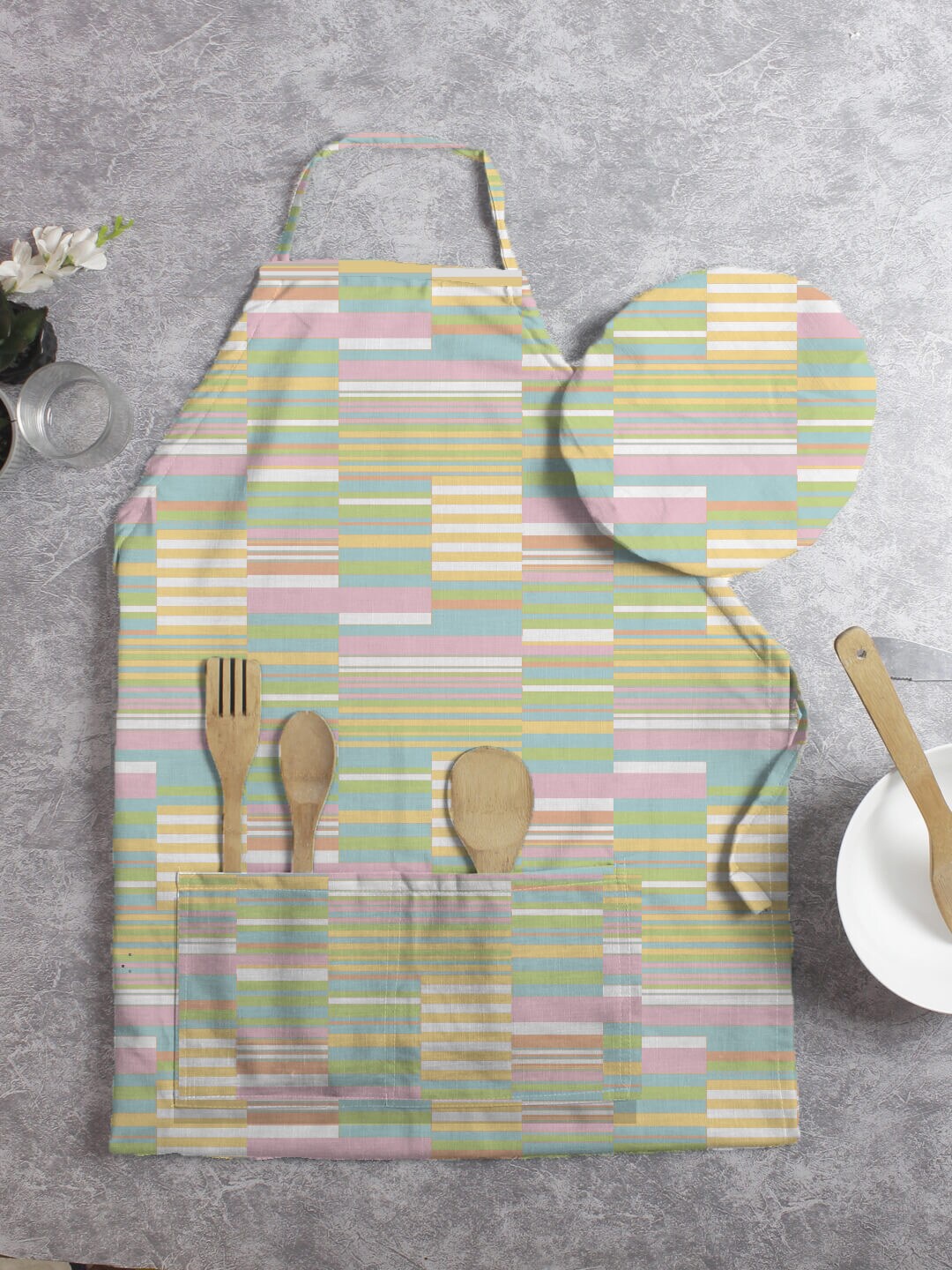 

HOUZZCODE Unisex Set Of 2 Assorted Apron With Chef Cap