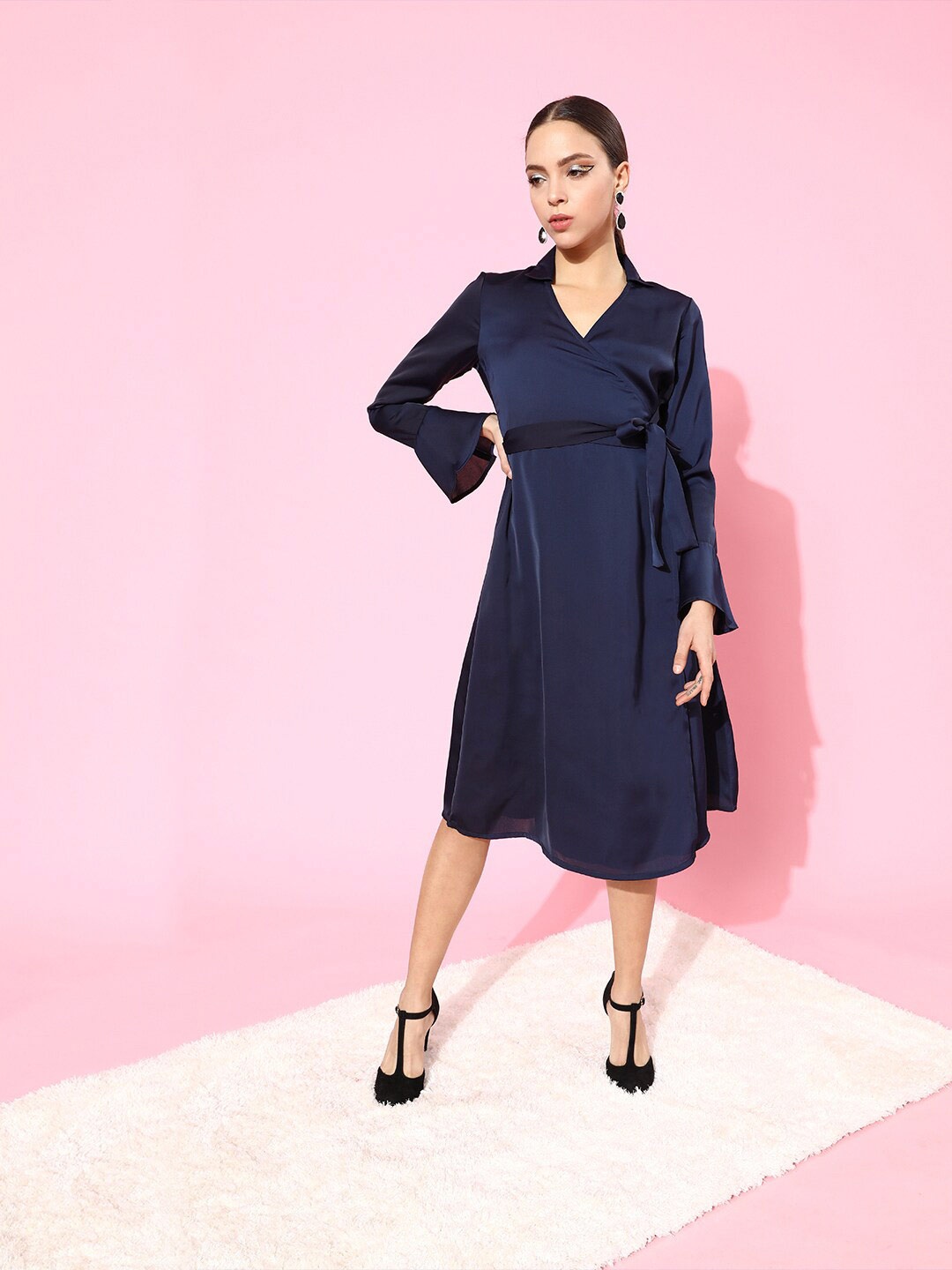 

The Vanca Blue Collared Waist Tie up Wrap Dress
