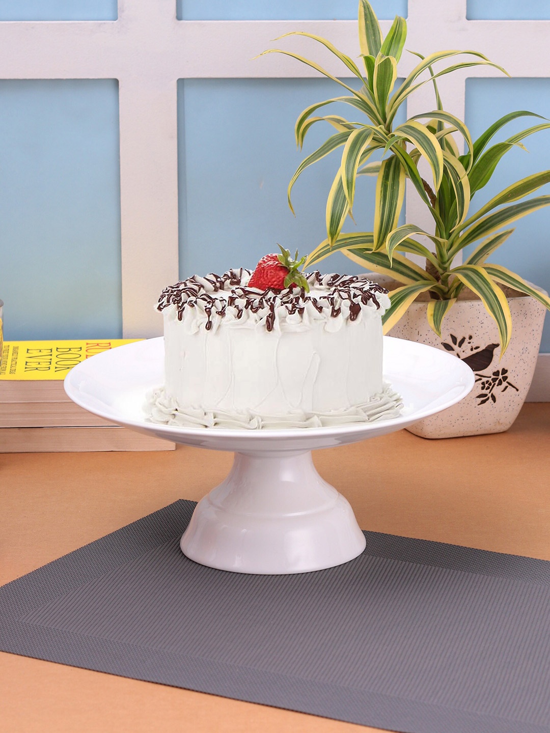 

CLAY CRAFT White Solid Ceramic Cake Stand