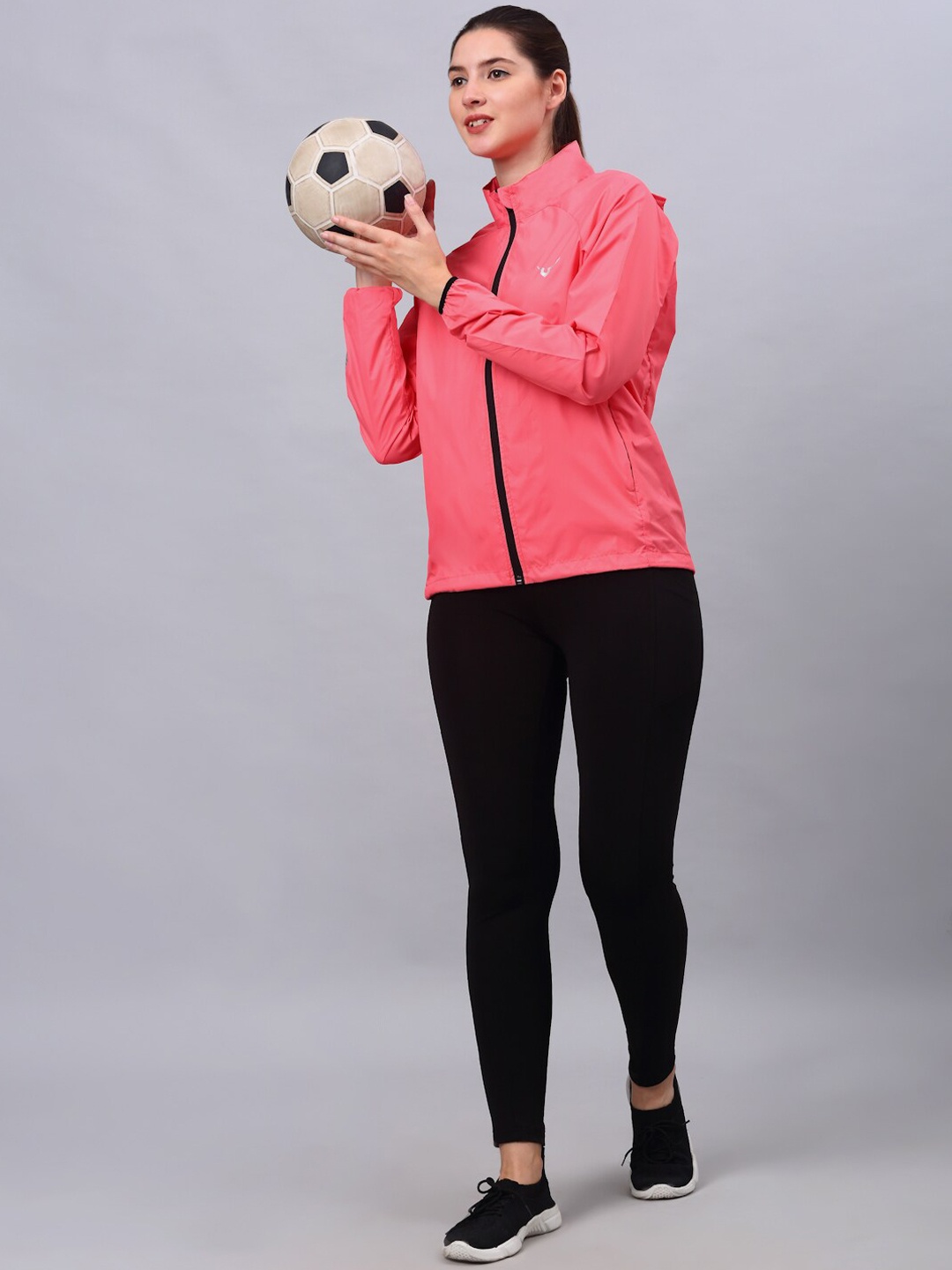 

Invincible Women Windrunner Outdoor Jacket, Pink