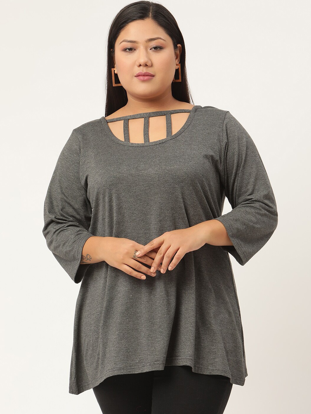 

theRebelinme Charcoal Keyhole Neck Longline Top