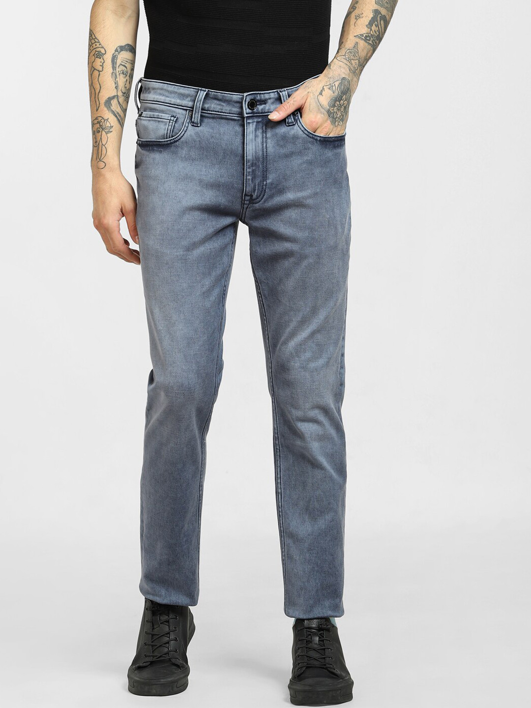 

Jack & Jones Men Blue Low-Rise Low Distress Heavy Fade Jeans