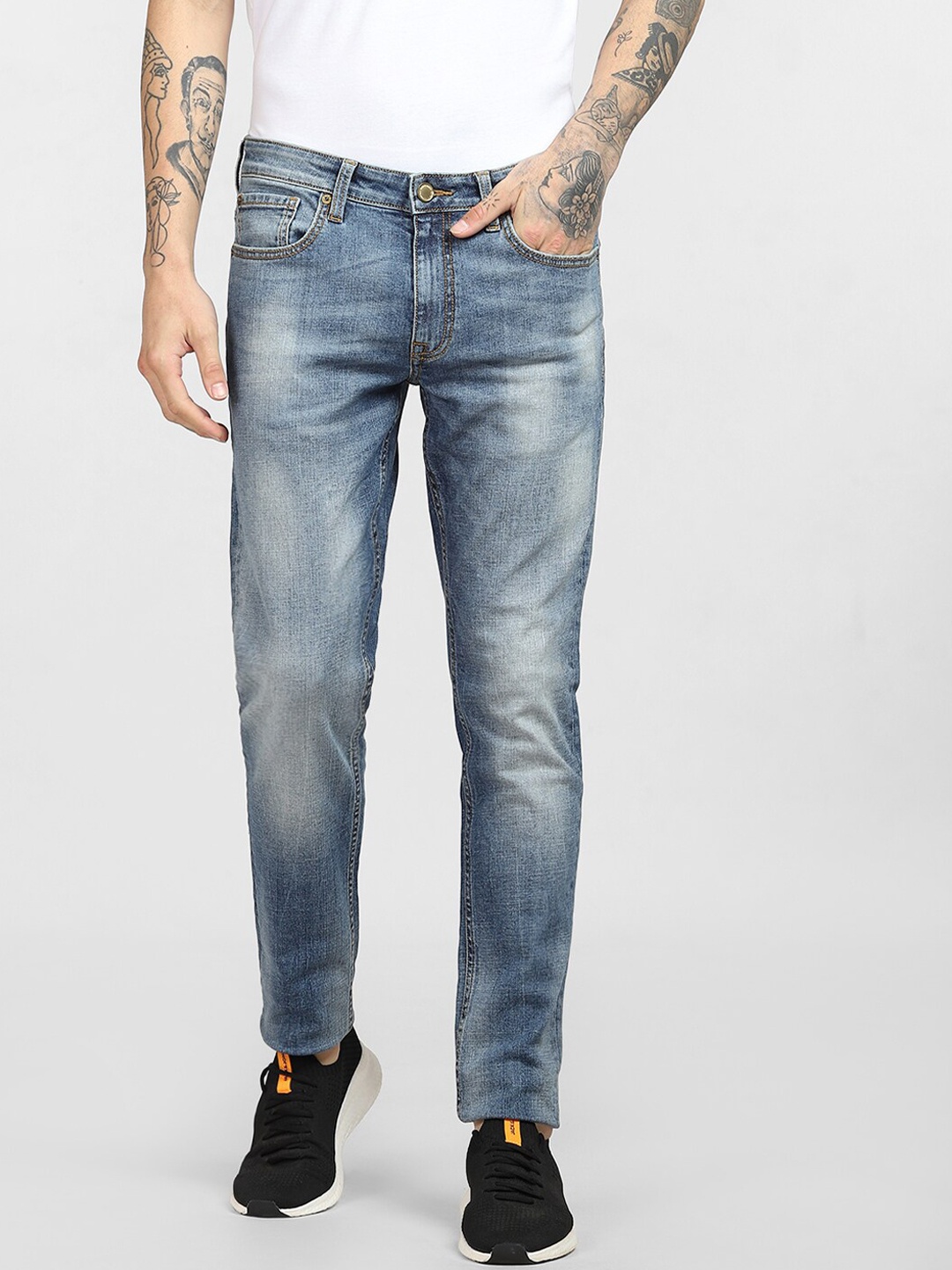 

Jack & Jones Men Blue Low-Rise Mildly Distressed Light Fade Jeans