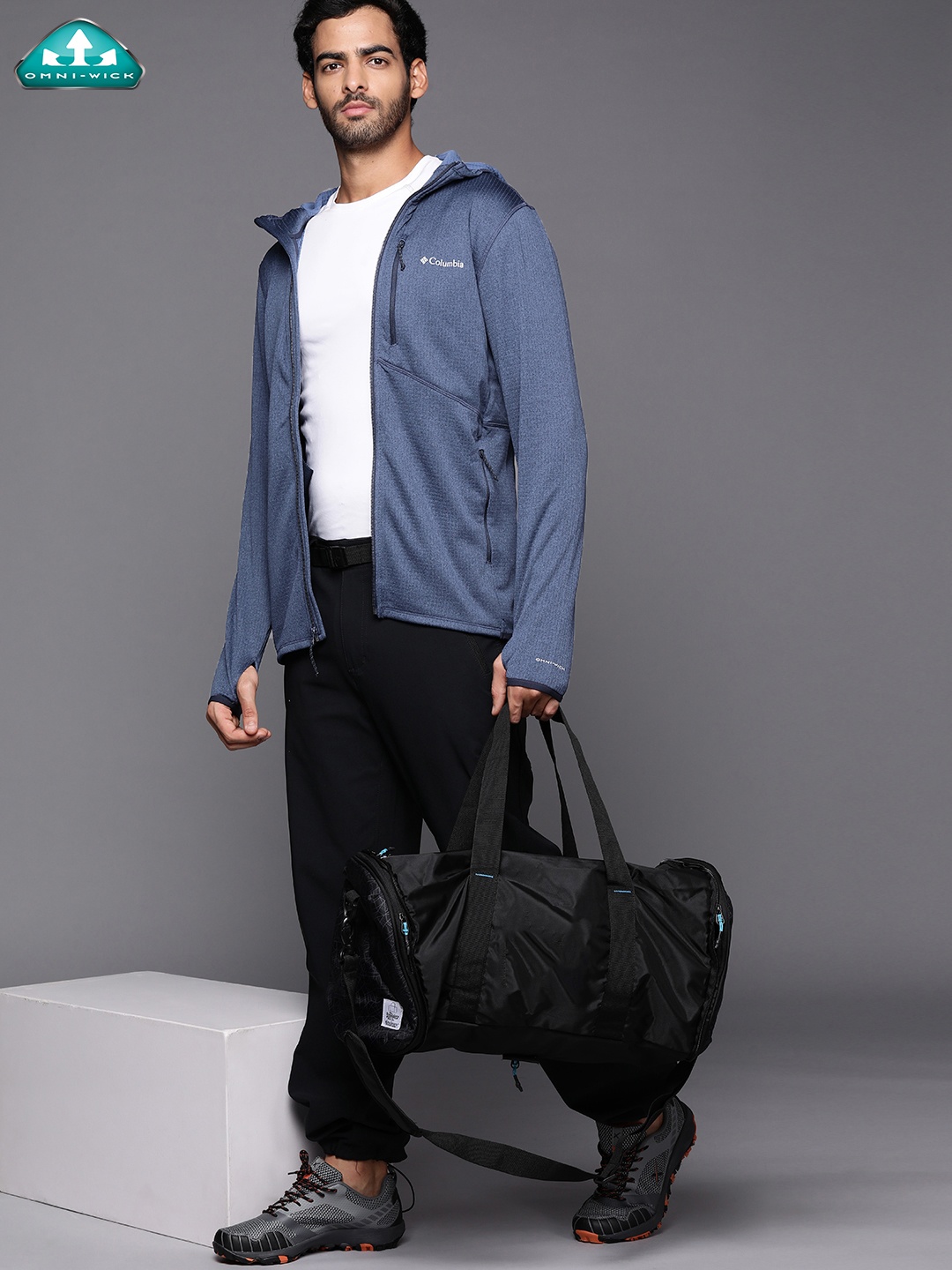 

Columbia Men Blue Hooded Sweatshirt