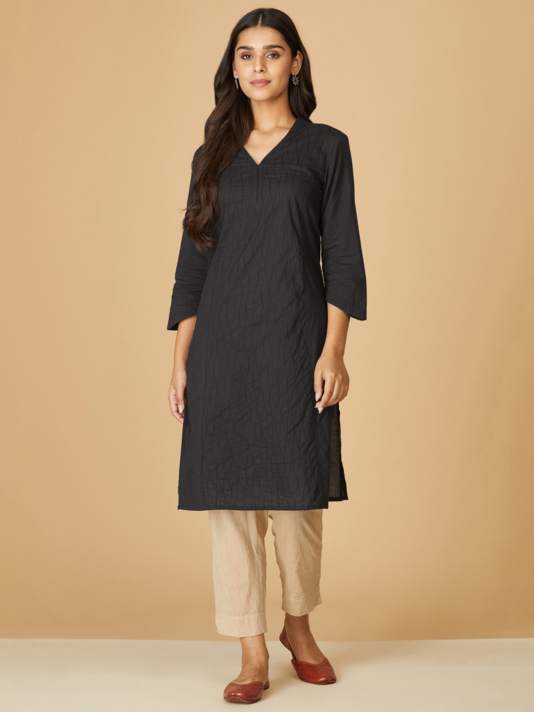 

Fabindia Women Black Thread Work Pure Cotton Panelled Straight Kurta