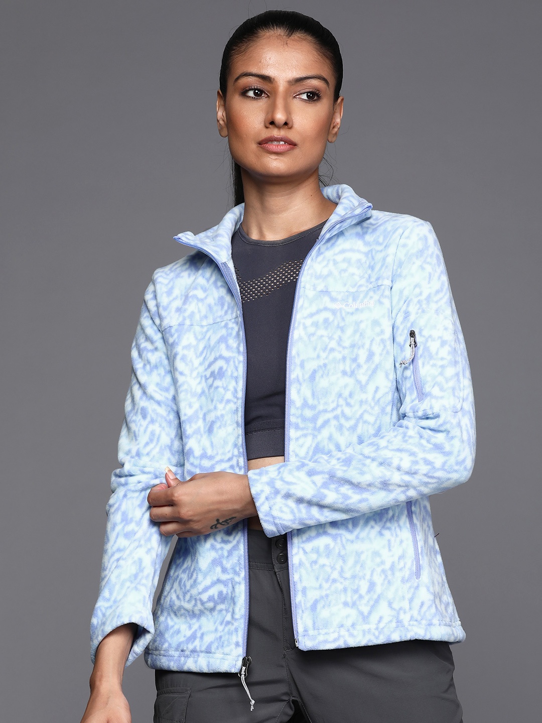 

Columbia Women Blue Printed Sweatshirt