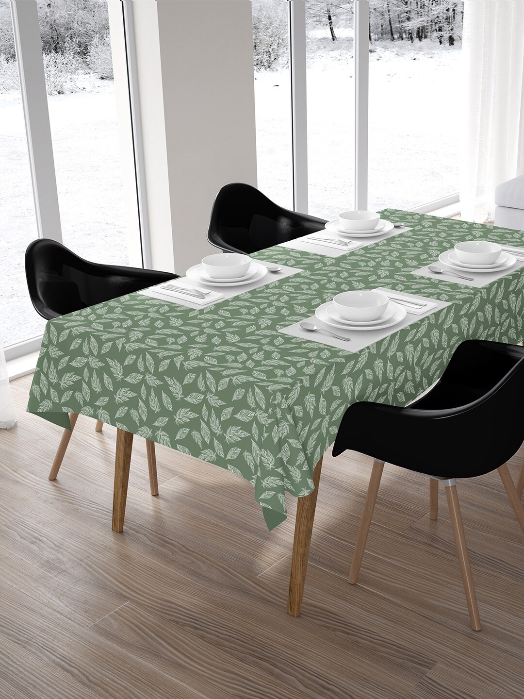 

Encasa Homes Green & White Printed 8 Seater Table Cloth