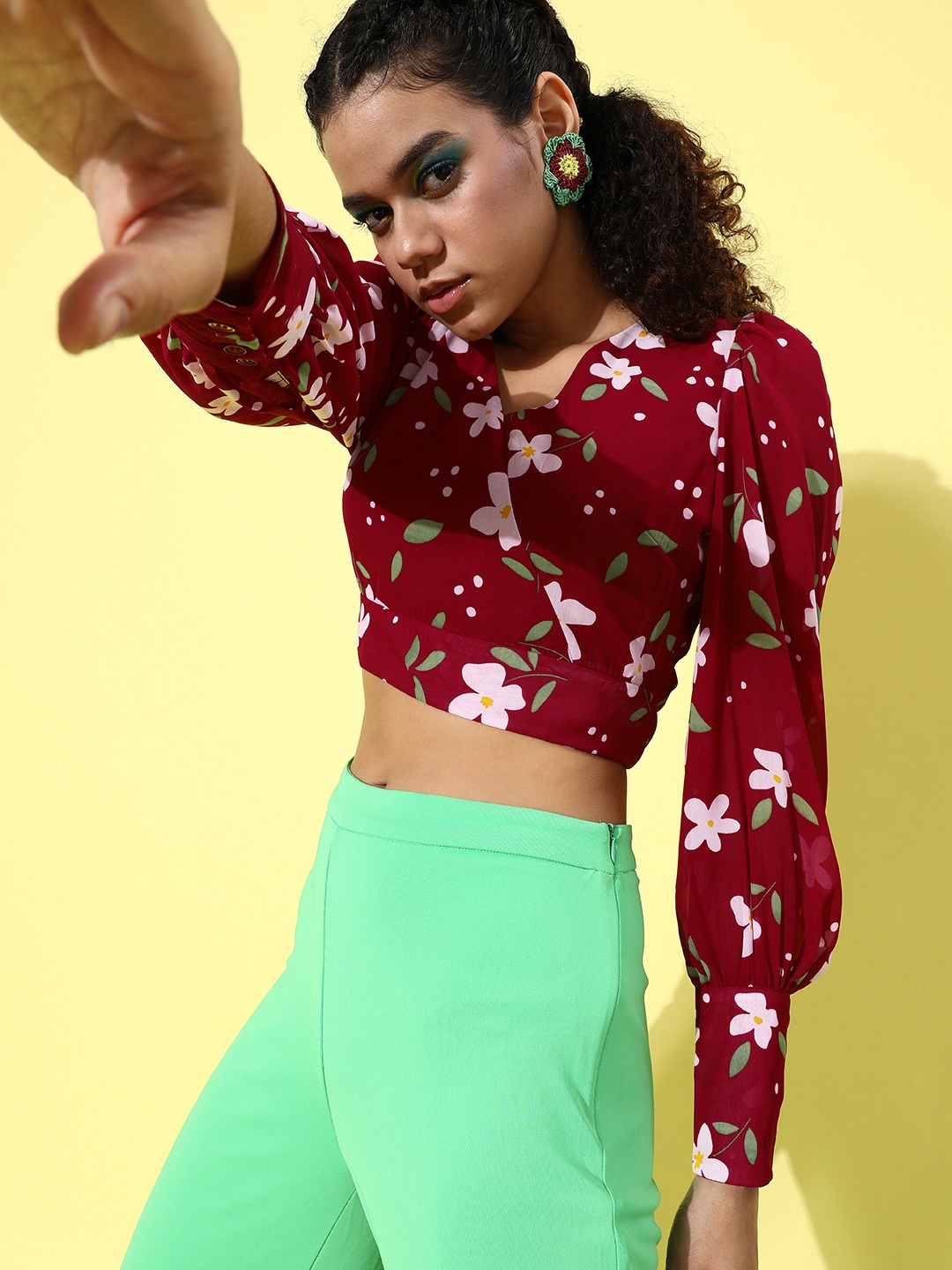 

DressBerry Maroon Floral Print Styled Back Crop Top