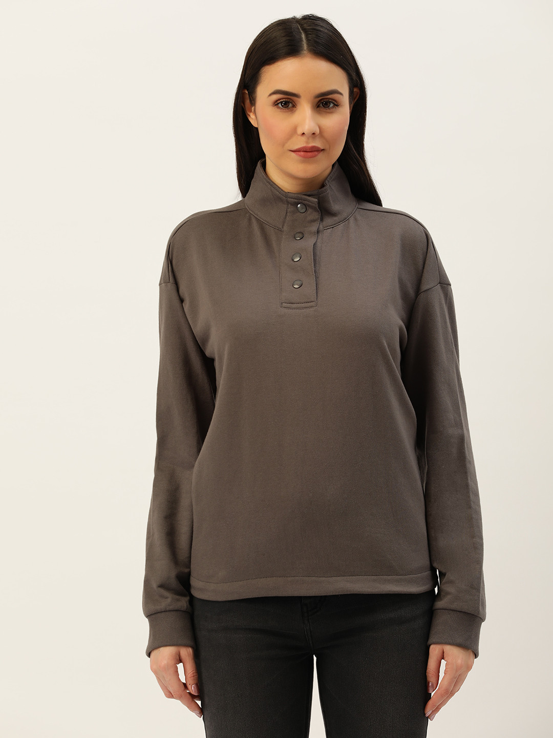 

FOREVER 21 Grey Solid High Neck Top