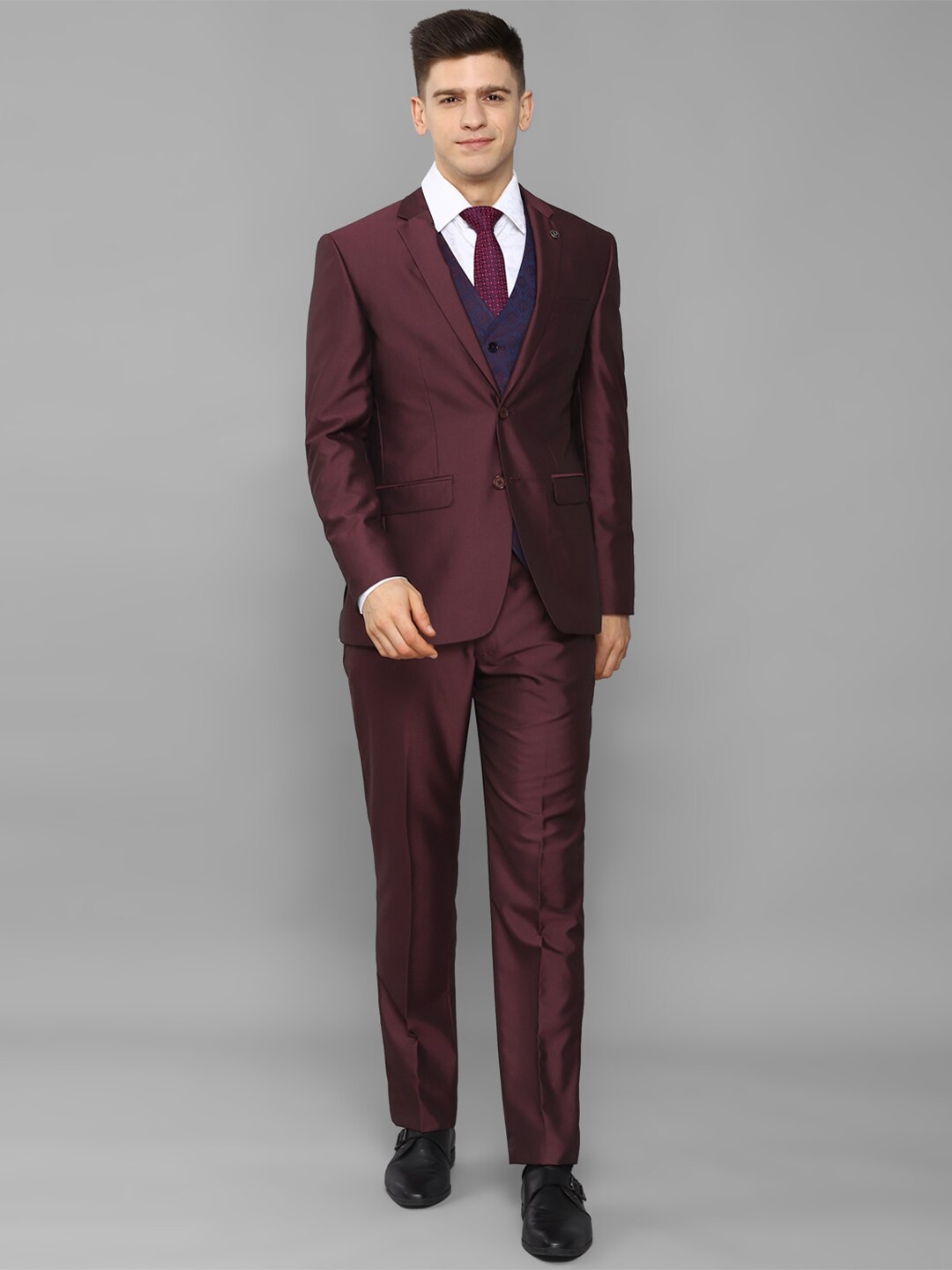 

Allen Solly Men Maroon Solid Single-Breasted Slim-Fit Three-Piece Suit