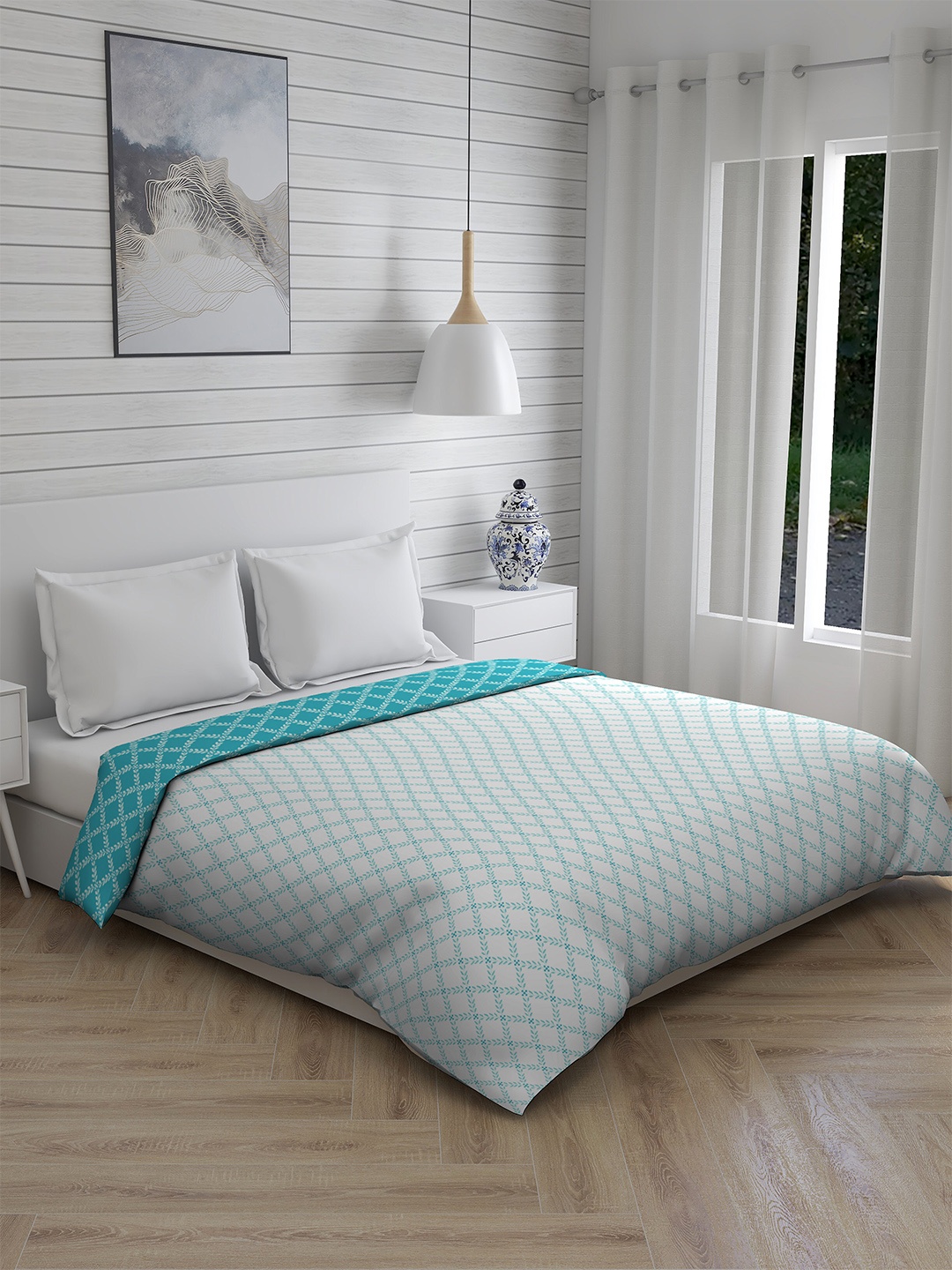

Boutique Living India White & Green 120 GSM Cotton Double Bed Comforter