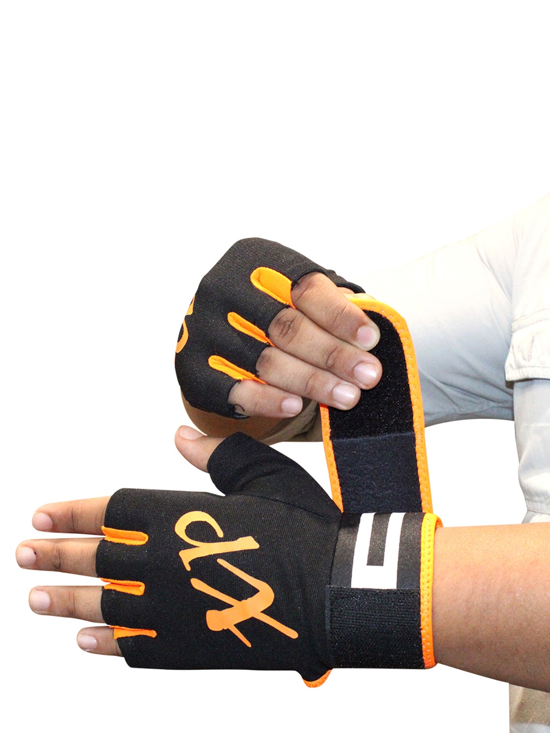 

MUSCLEXP Black & Orange Colored Patterned Anti-Slip Gym Gloves