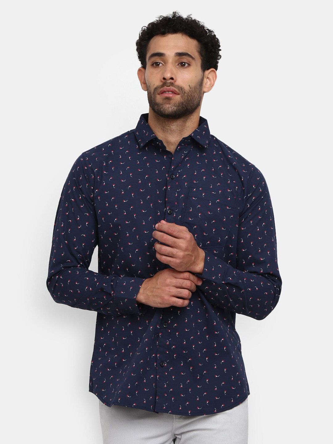 

V-Mart Men Navy Blue Floral Printed Casual Shirt