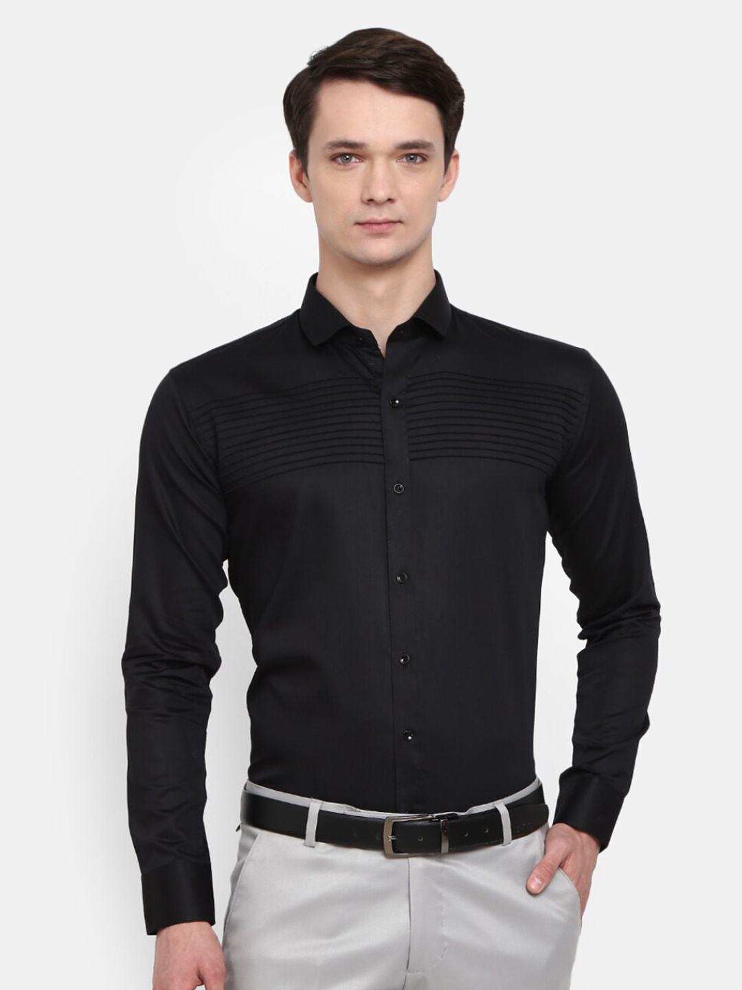 

V-Mart Men Black Solid Casual Shirt